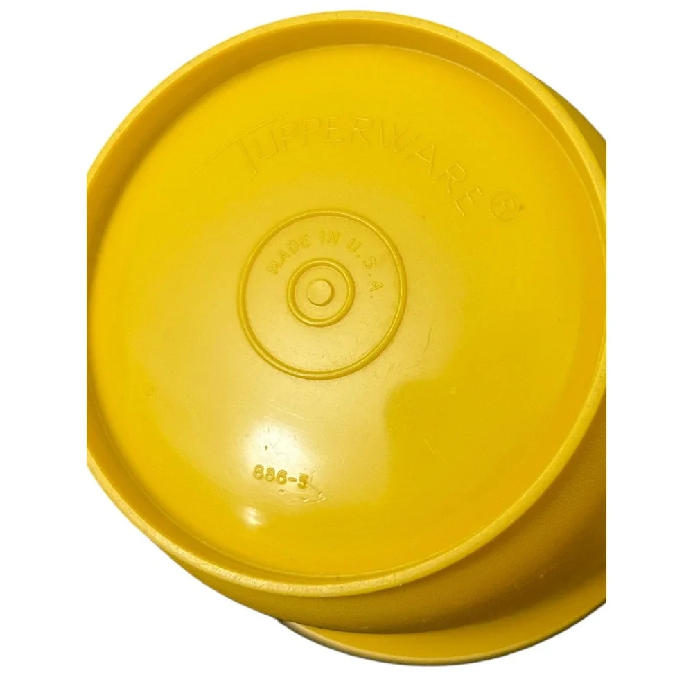 Vintage Tupperware Harvest Orange & Yellow Nesting Bowl Lot with Sunburst Lid